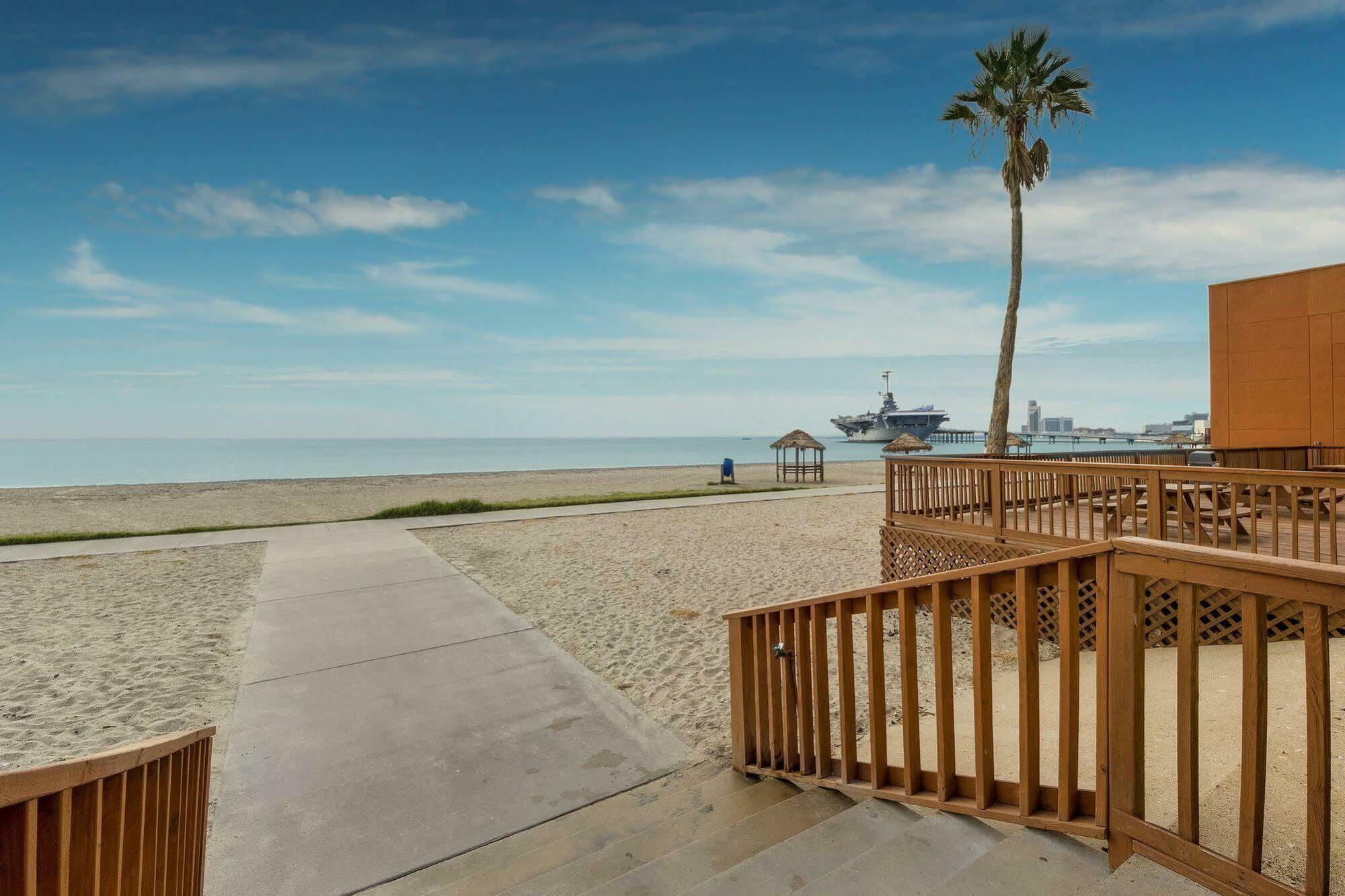 Quality Inn & Suites On The Beach Corpus Christi  Kültér fotó